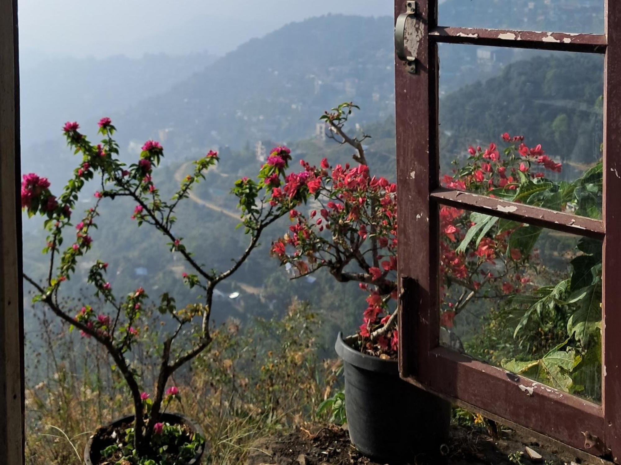 Dormitories/Hosteller, Giftland Homestay Āīzawl Kültér fotó